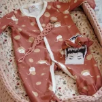 Βρεφικό φορμάκι Planet Mombby (σάπιο μήλο)