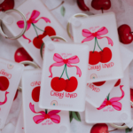 Cherry Loved - μπρελόκ Mombby
